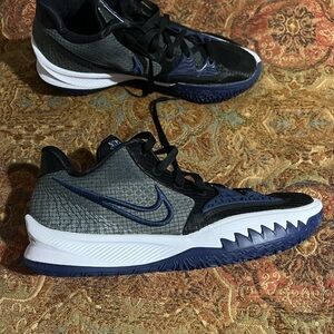 Nike Black and Blue Women's Shoes